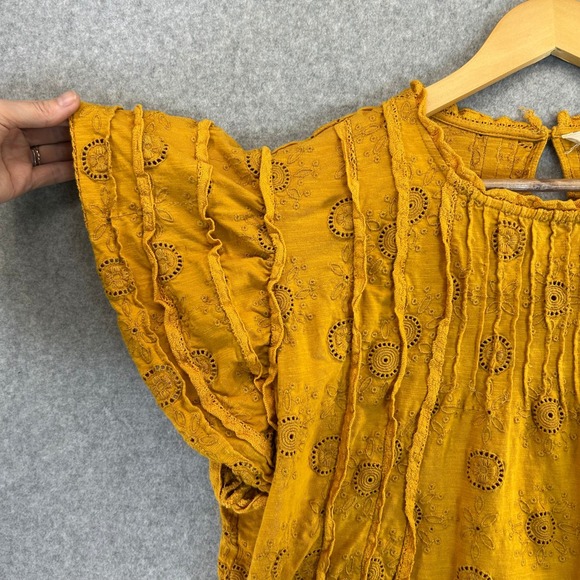 Forever That Girl Mustard Yellow Eyelet Ruffle Sleeve Top Women Size Large - Picture 4 of 13